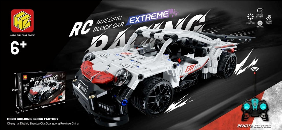 سيارة سباق بيضاء من مكعبات التركيب RC Extreme Racing مع ريموت